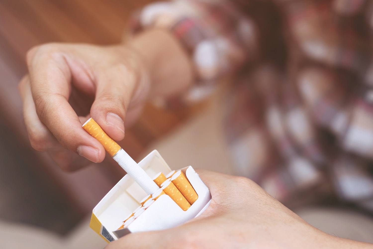 Признаки никотиновой зависимости — как развивается зависимость от курения